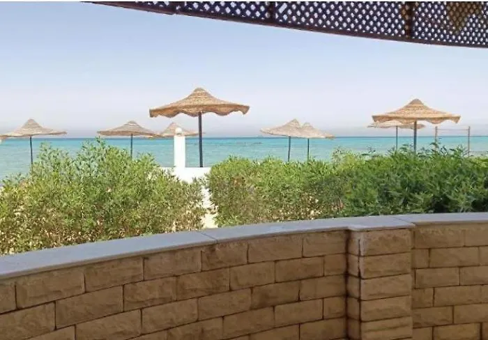 إطلالة مباشرة على البحر فندقي مكيف بحديقة خاصة راس سدر Tatil Evi *