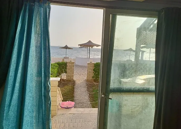 إطلالة مباشرة على البحر فندقي مكيف بحديقة خاصة راس سدر Tatil Evi