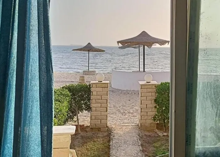 Tatil Evi إطلالة مباشرة على البحر فندقي مكيف بحديقة خاصة راس سدر *