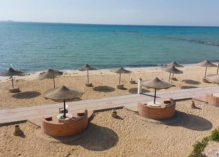 Tatil Evi إطلالة مباشرة على البحر فندقي مكيف بحديقة خاصة راس سدر